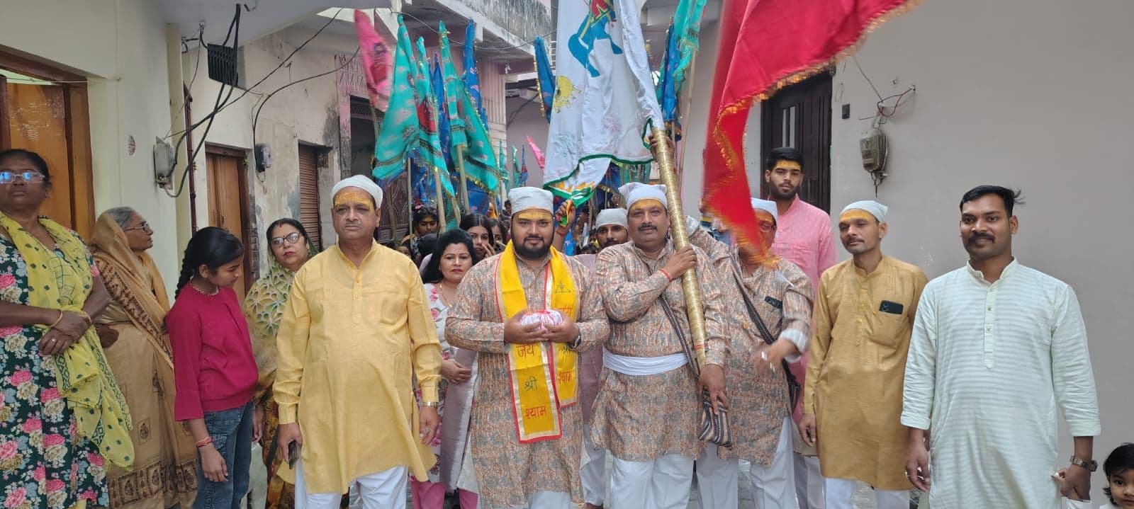 मिलक नगर में खाटू श्याम बाबा की भव्य निशान यात्रा, भक्तों ने भक्ति में झूमकर लगाए जयकारे