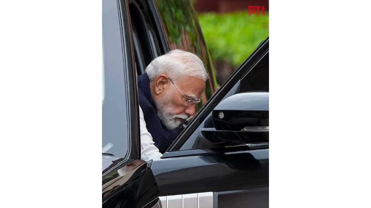 संसद सत्र शुरू: पीएम मोदी ने आर्थिक विकास पर दिया भाषण, सीजेपी के विरोध प्रदर्शन का कोई जिक्र नहीं।