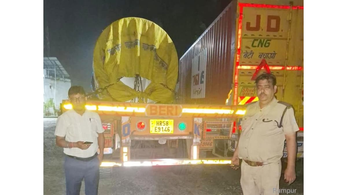 रामपुर में ओवरलोड वाहनों पर बड़ी कार्रवाई: 8 वाहन सीज, 2.69 लाख का जुर्माना