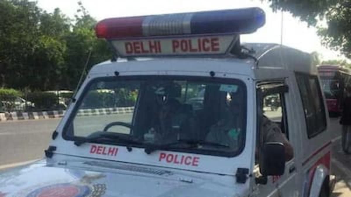 दिल्ली में मामूली कहासुनी के बाद सड़क विक्रेता की बेल्ट से गला घोंटकर हत्या, आरोपी गिरफ्तार