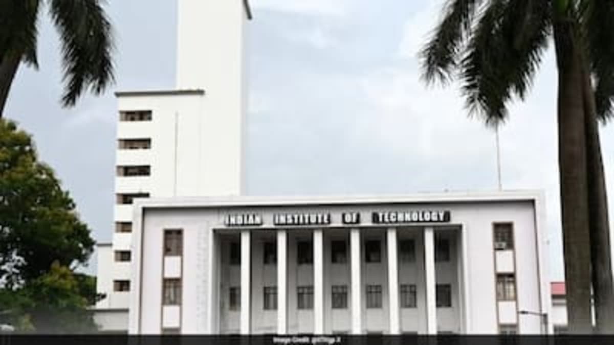 आईआईटी खड़गपुर में प्रोफेसर का शव मिला, पुलिस को आत्महत्या का संदेह; जांच जारी