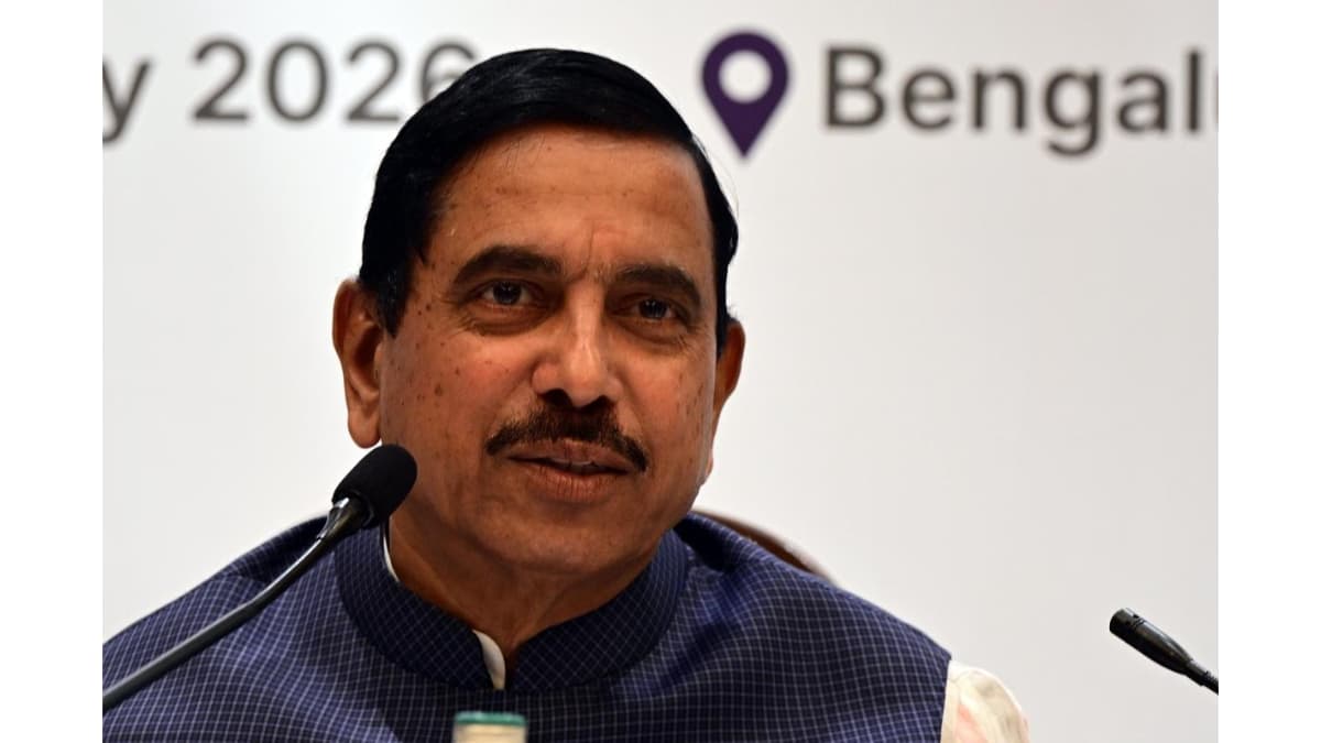 प्रहलाद जोशी बने नए केंद्रीय शिक्षा मंत्री, धर्मेंद्र प्रधान का इस्तीफा स्वीकृत