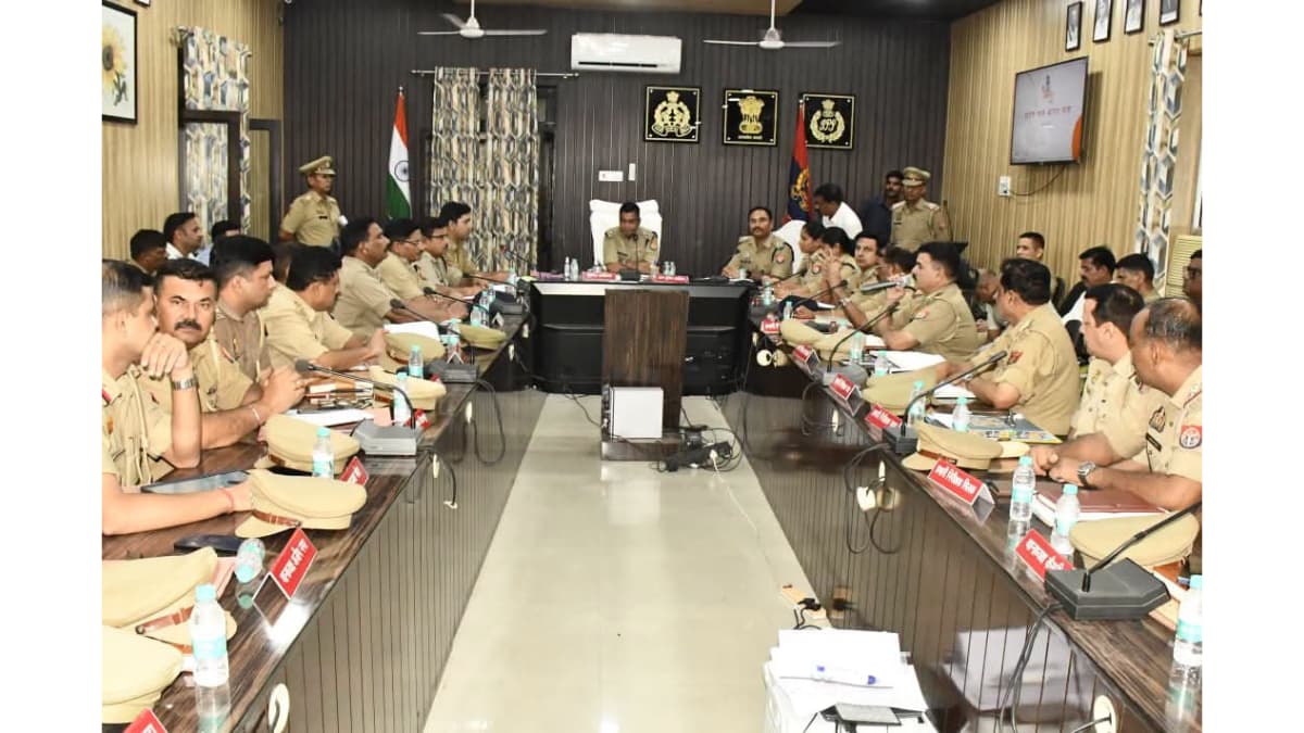 रामपुर एसपी ने की अपराध समीक्षा गोष्ठी, जीरो टॉलरेंस पर जोर